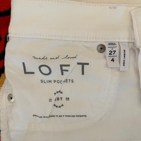 LOFT "Cut off jean shorts in Snow White" - Picture 4 of 8